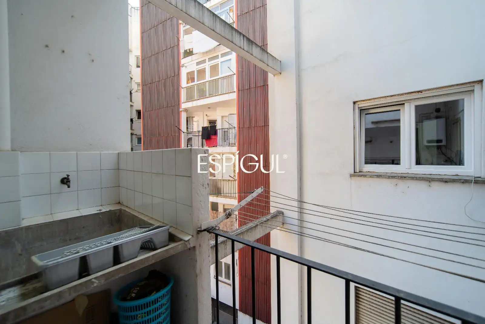 Terraza de Piso en venta en Girona con Calefacción, Terraza y Amueblado