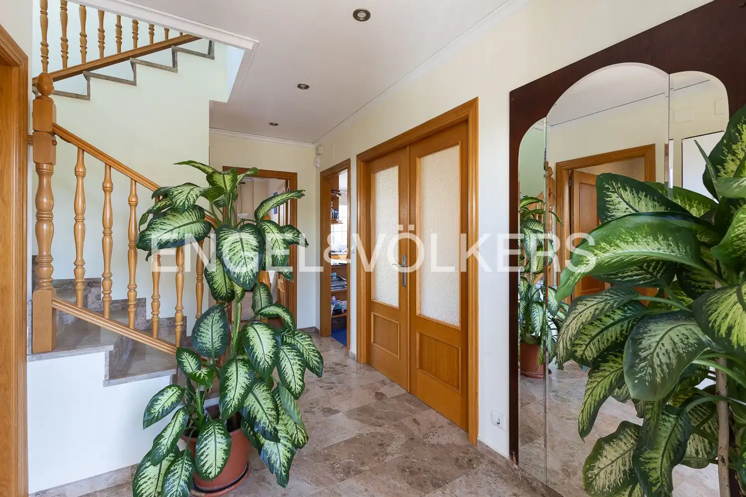 Houses for sale in Torrent  with Air Conditioner, Heating and Private garden
