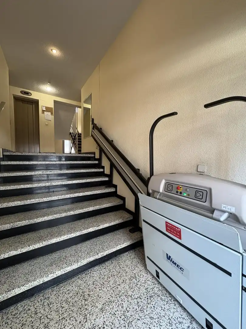 Flat for rent in Madrid  with Heating, Terrace and Furnished