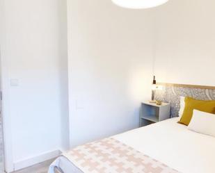 Dormitori de Apartament per a compartir en Segovia Capital amb Calefacció, Moblat i Forn