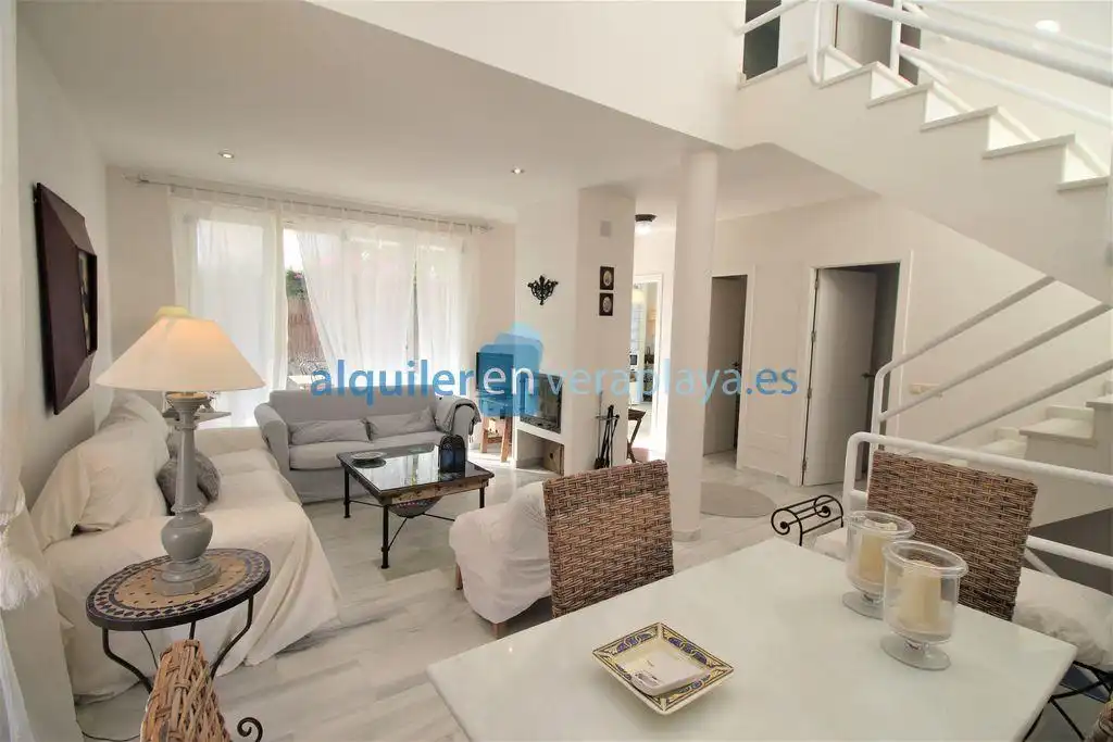 Sala d'estar de Casa o xalet de lloguer en Vera amb Aire condicionat i Terrassa