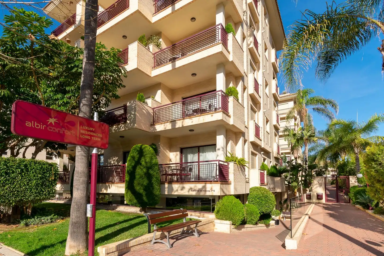 Vista exterior de Apartamento de alquiler en L'Alfàs del Pi con Aire acondicionado, Terraza y Amueblado