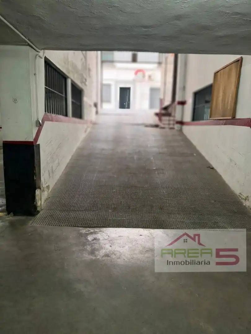 Garage for sale in Centro
