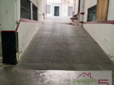 Individuale con ascensore in vendita a Centro
