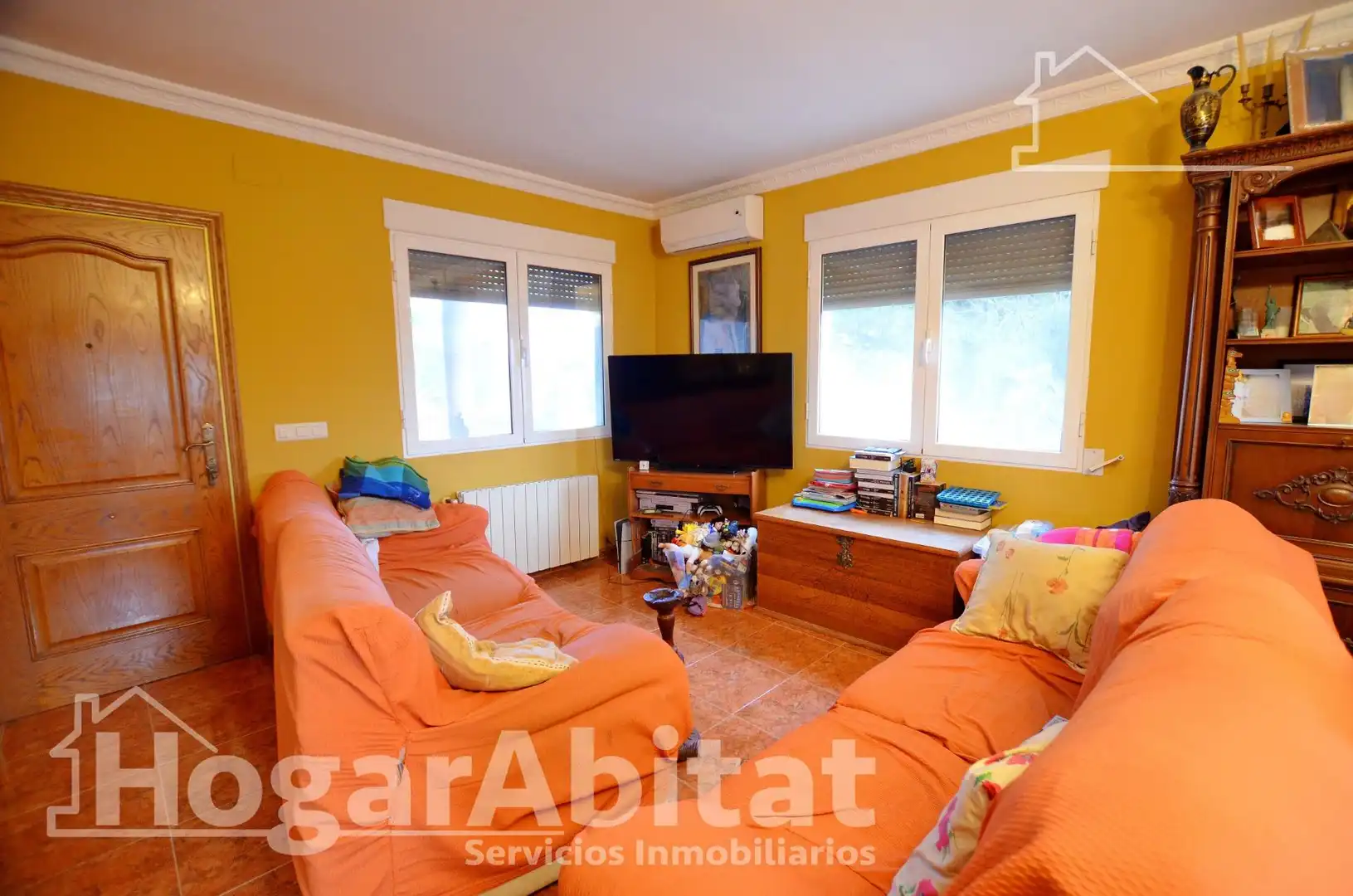 Sala de estar de Casa o chalet en venta en Alicante / Alacant con Aire acondicionado, Calefacción y Jardín privado