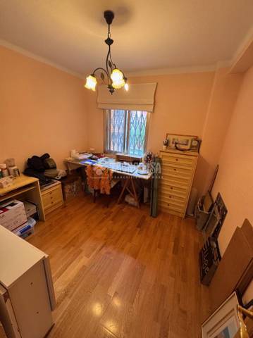 Piso en Venta en Valdezarza