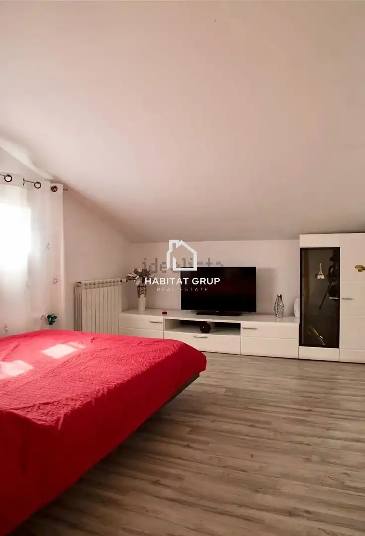 Dormitori de Casa o xalet en venda en Castellnou de Bages amb Aire condicionat, Calefacció i Jardí privat