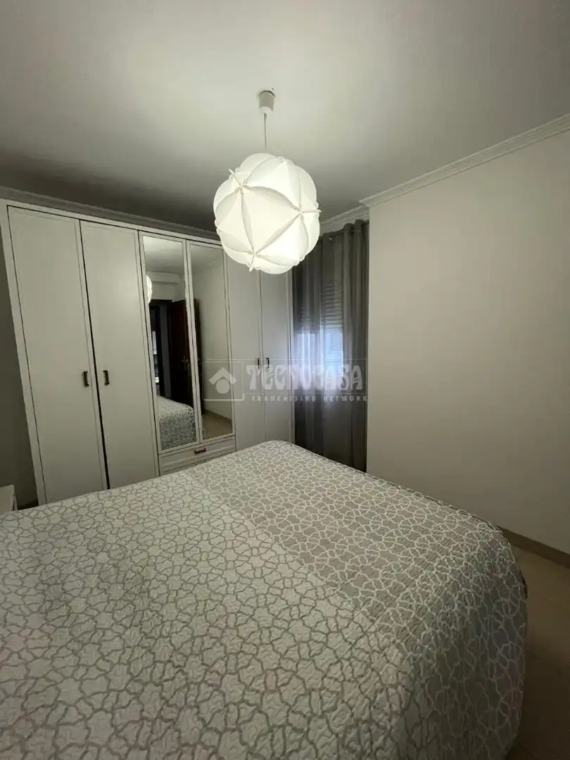 Flat for sale in C. Regimiento de Soria, Cruz Roja