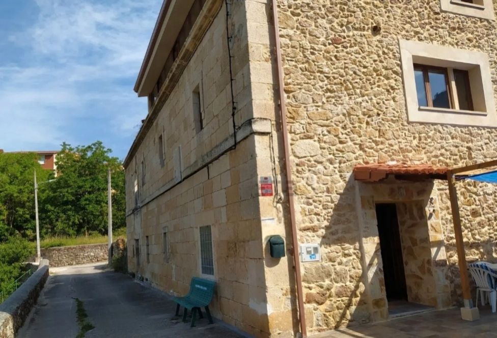 Exterior view of House or chalet for sale in Merindad de Valdivielso  with Heating, Private garden and Furnished