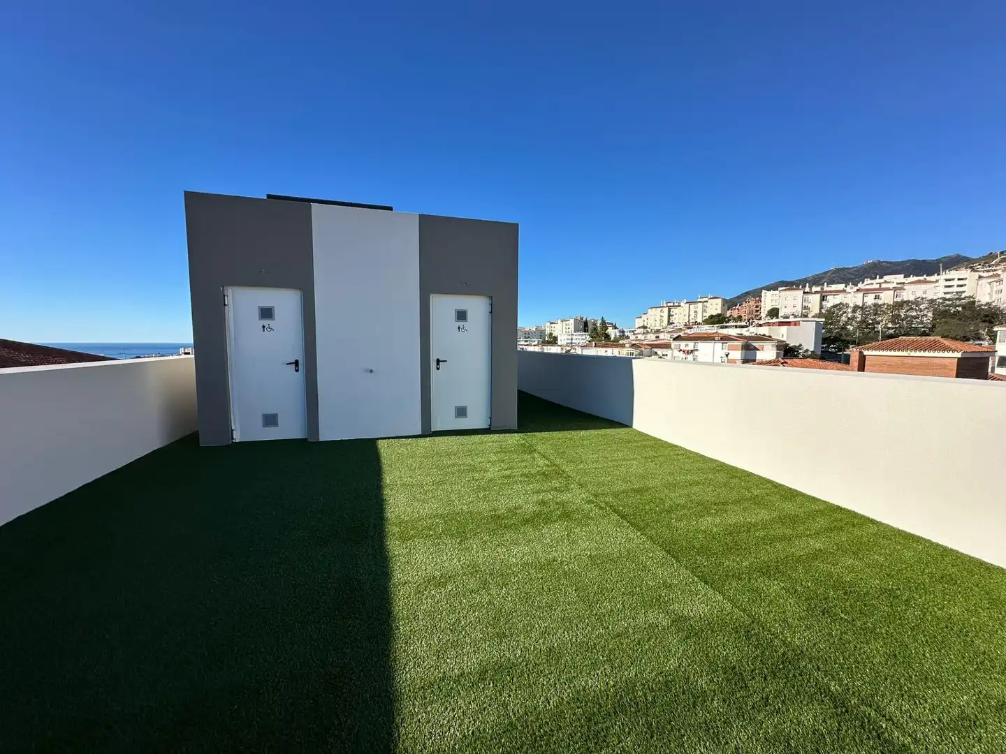 Terrace of Flat for sale in Benalmádena  with Air Conditioner, Terrace and Community pool