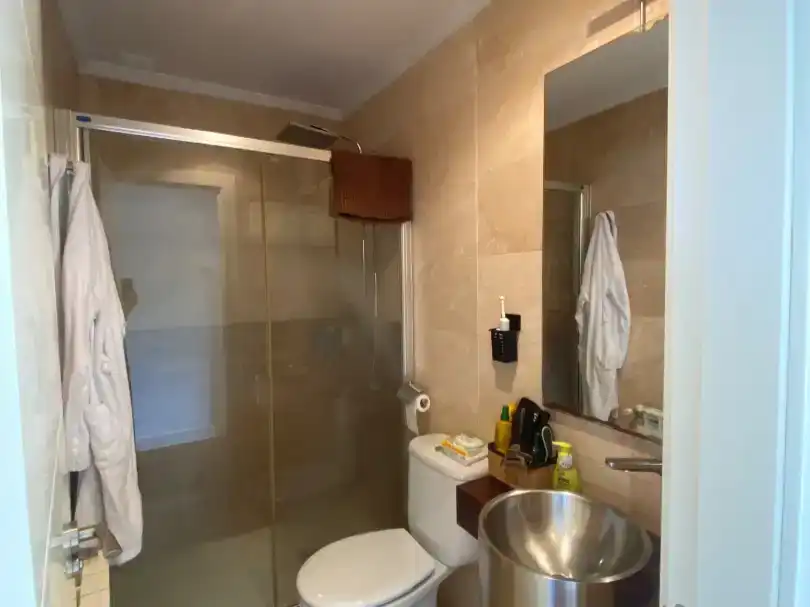 Bany de Pis en venda en Piélagos amb Piscina