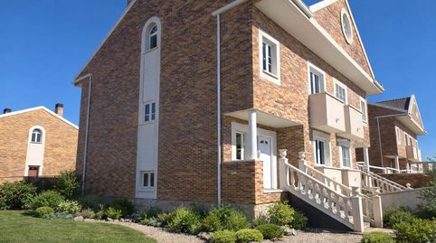 Foto 2 de Casa adosada en venta en Camino del Carrizal, Burguillos de Toledo, Toledo