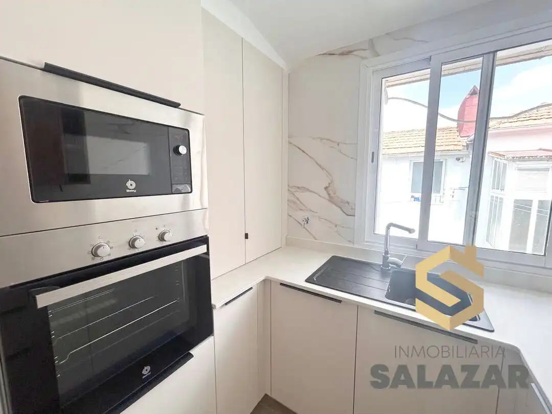 Cocina de Piso de alquiler en Bilbao  con Calefacción