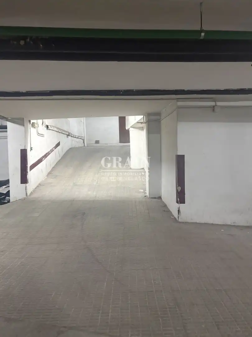 Aparcament de Pis en venda en Albacete amb Aire condicionat, Calefacció i Balcó