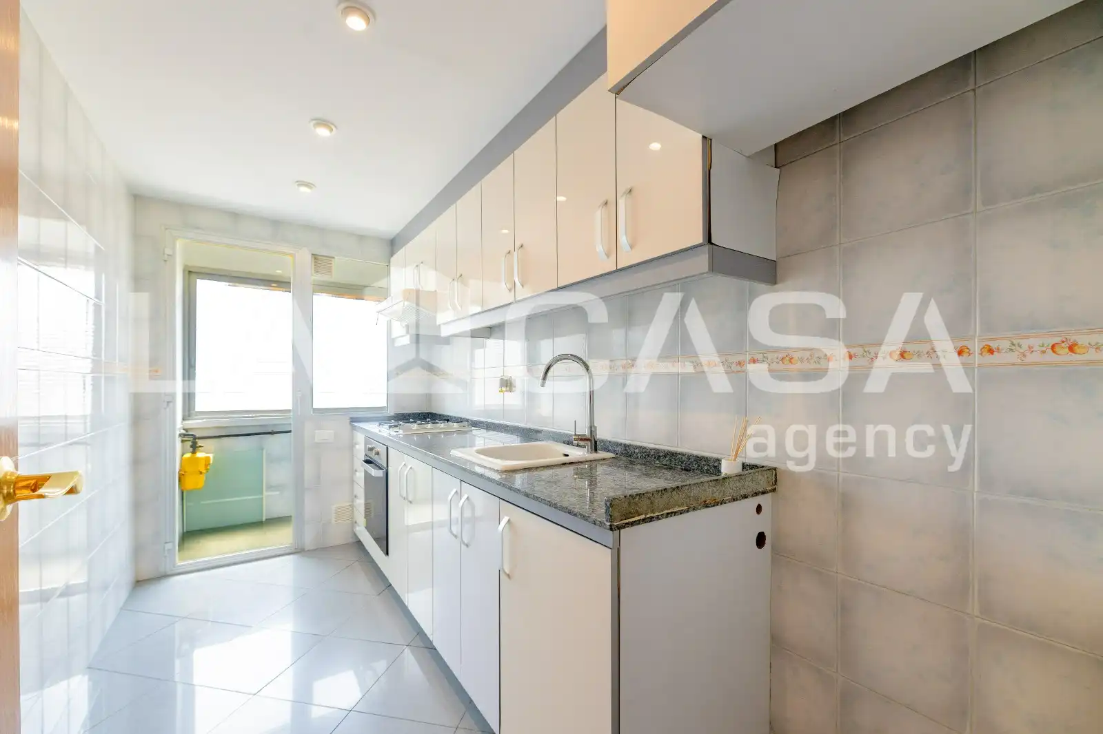Piso con terraza en venta en Carrer de Sèneca, imagen 11