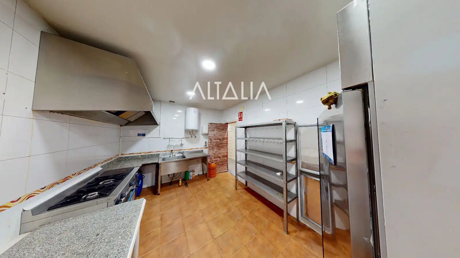 Cocina de Local en venta en Cuenca con Aire acondicionado
