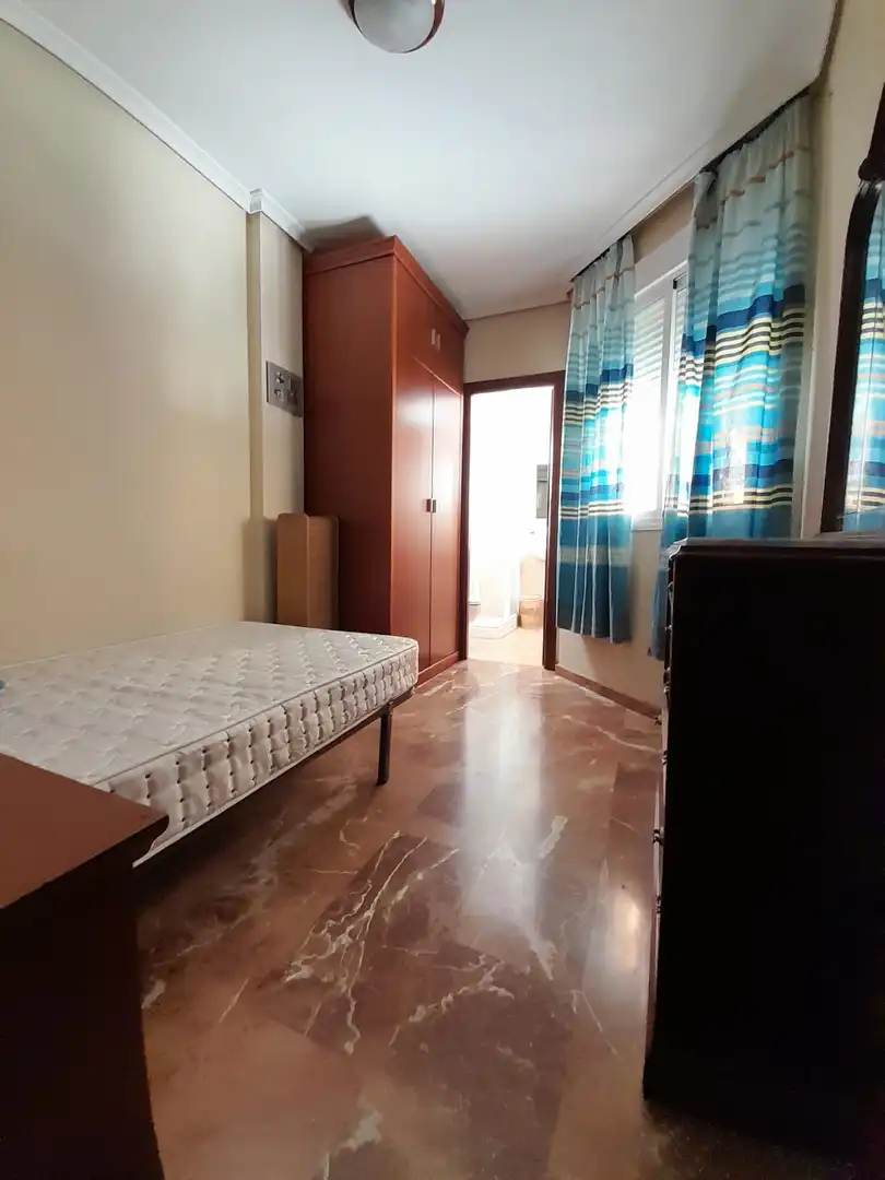 Dormitori de Casa o xalet en venda en Córdoba amb Aire condicionat, Terrassa i Balcó