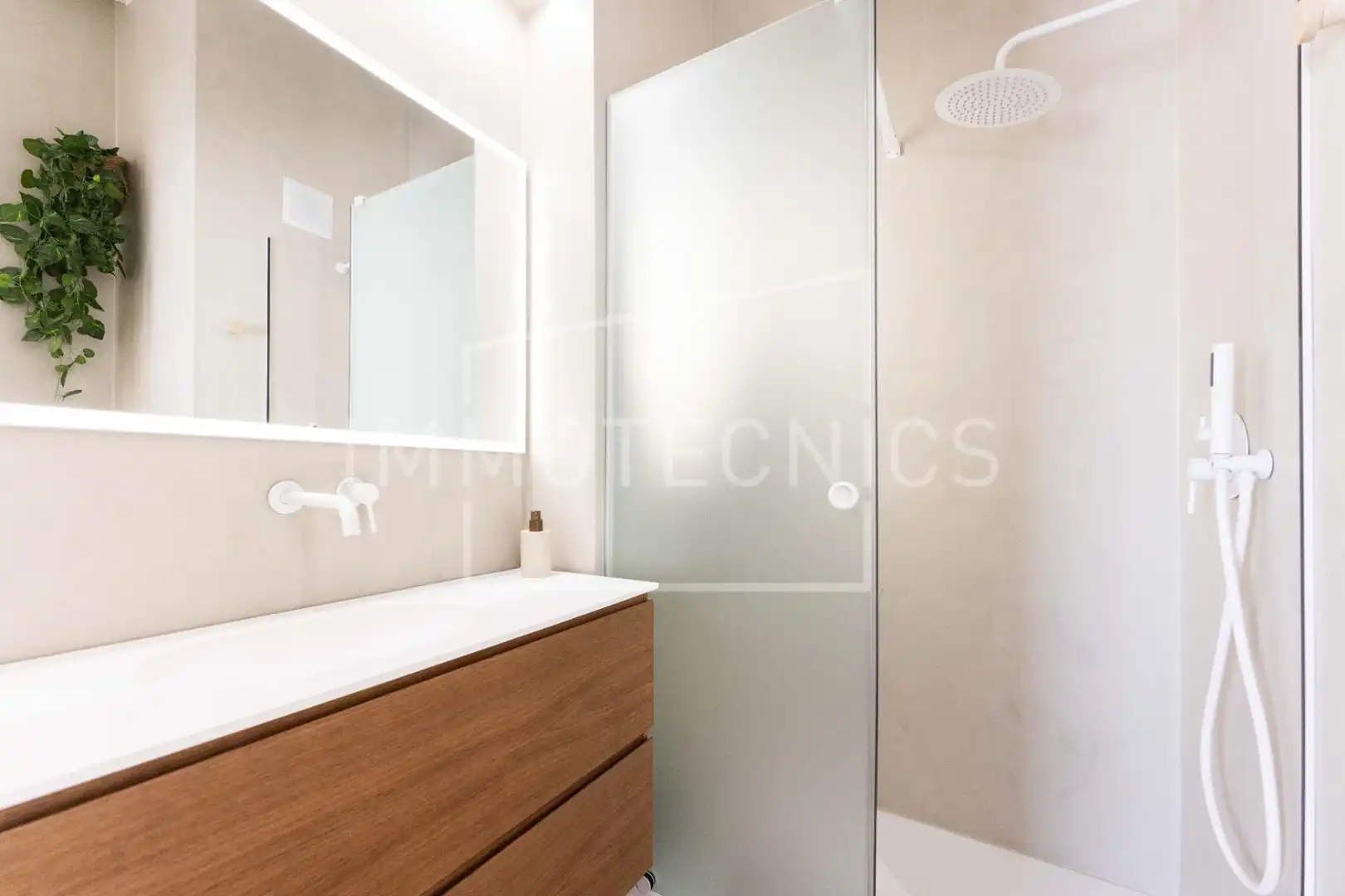Bathroom of Attic for sale in Granollers  with Air Conditioner, Heating and Terrace