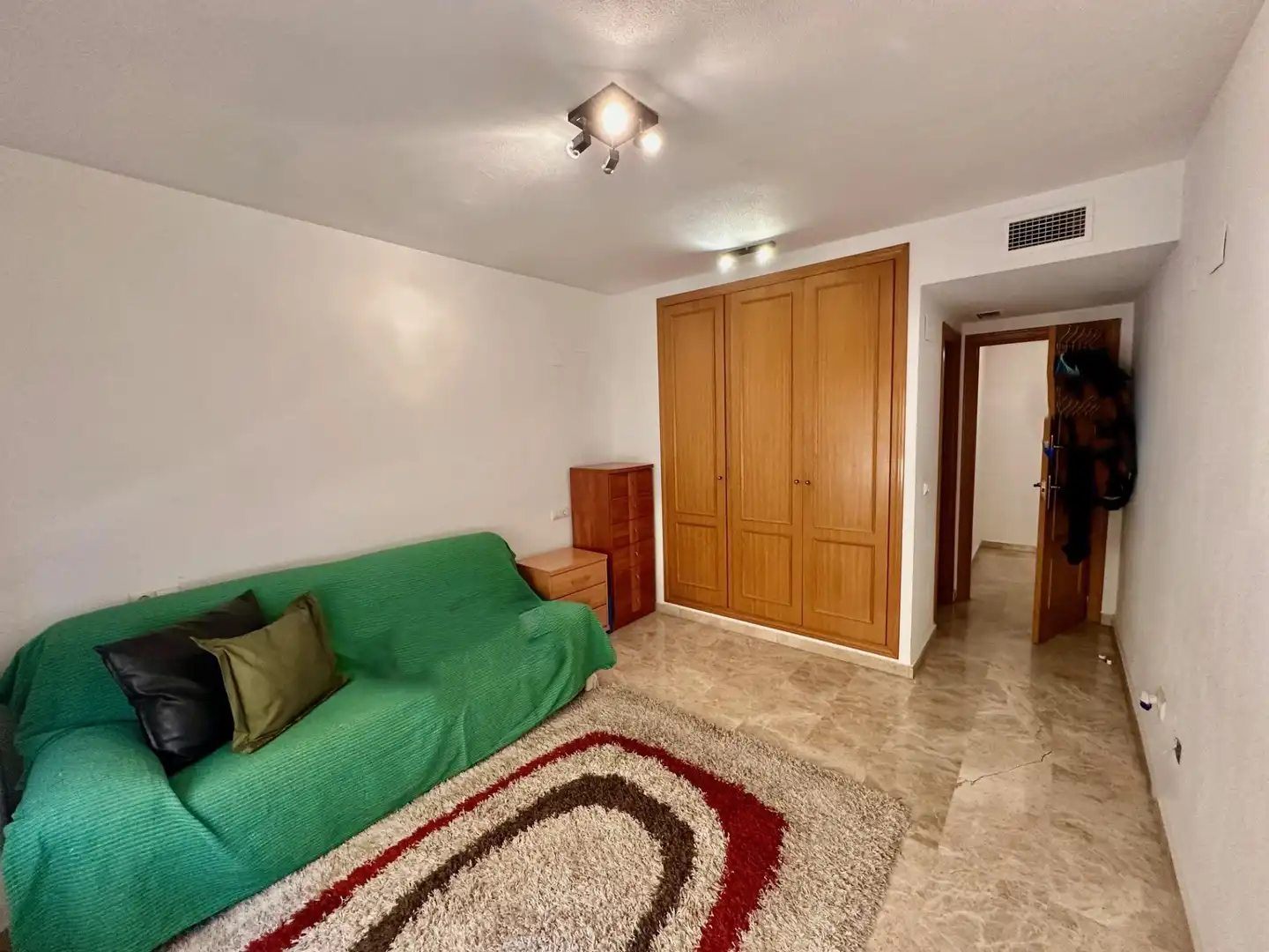 Piso en venta en Alicante / Alacant