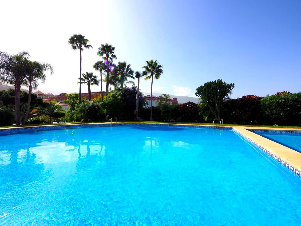 Piscina de Pis en venda en Puerto de la Cruz amb Terrassa, Moblat i Sauna