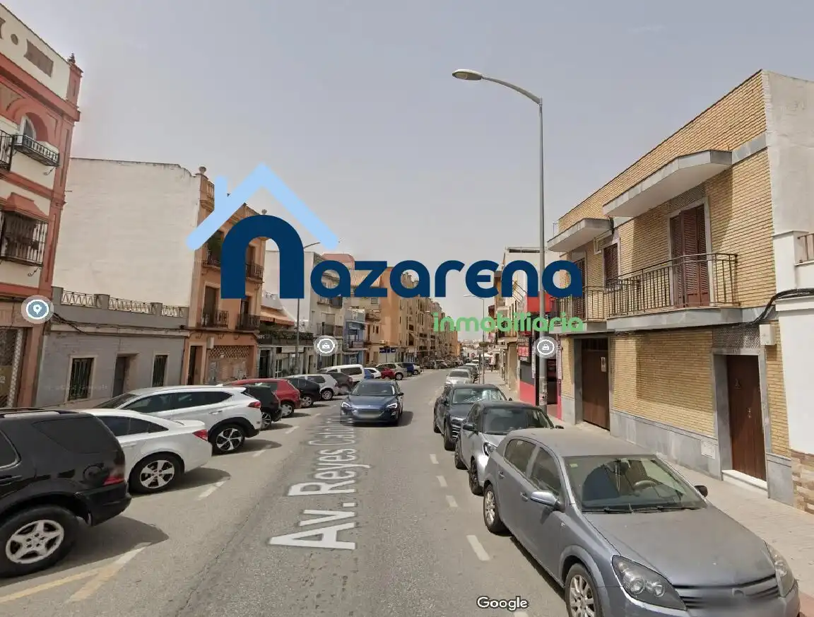 Vista exterior de Casa o chalet en venta en Dos Hermanas con Jardín privado, Terraza y Trastero