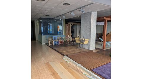 Visibilidad Total en Balàfia! Local Exterior con 6 Escaparates y 3 Despachos