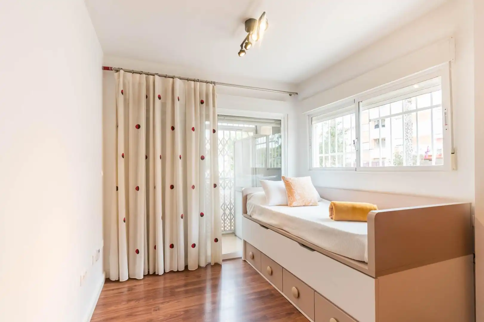 Planta baja en venta en Avenida GOLF, 190, Altorreal - El Chorrico