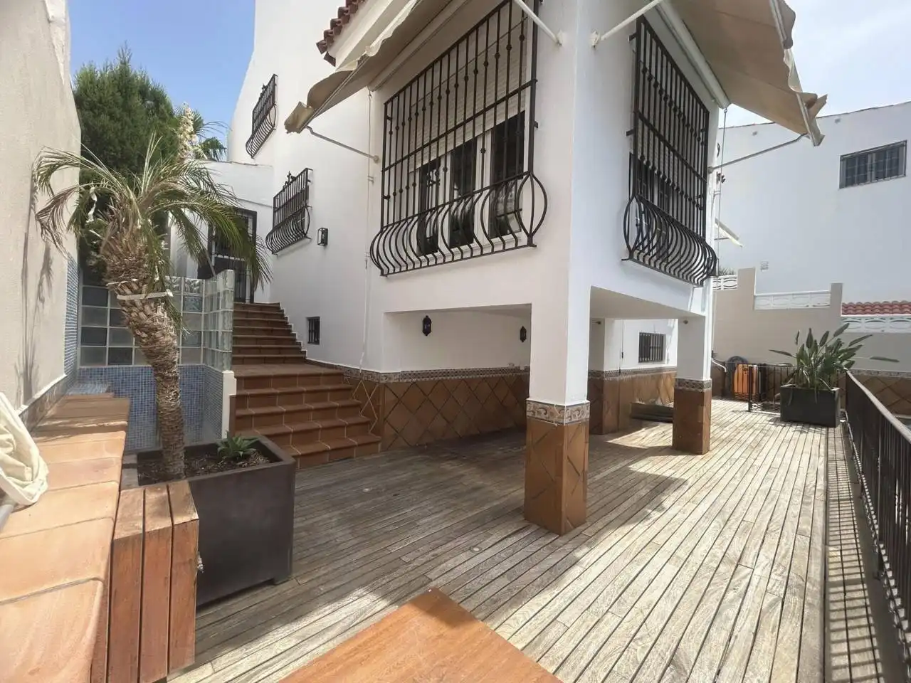 Terrace of Houses for sale in Roquetas de Mar  with Air Conditioner, Private garden and Terrace