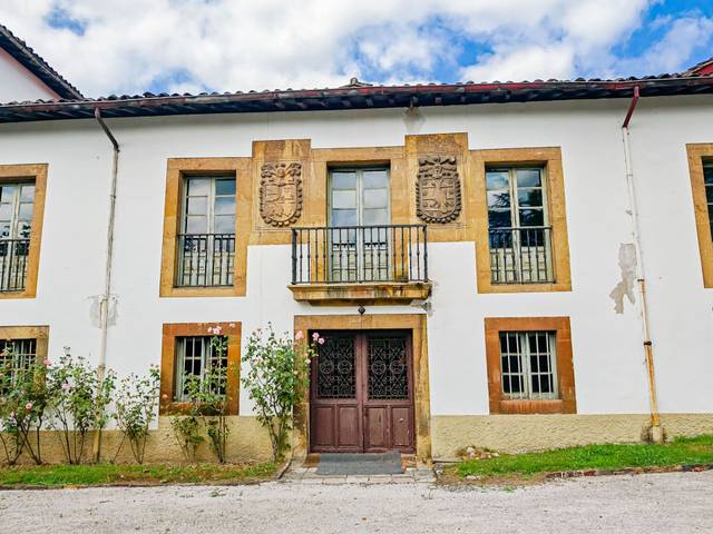 Casa-chalet en Venta en San Claudio - Trubia - Las Caldas