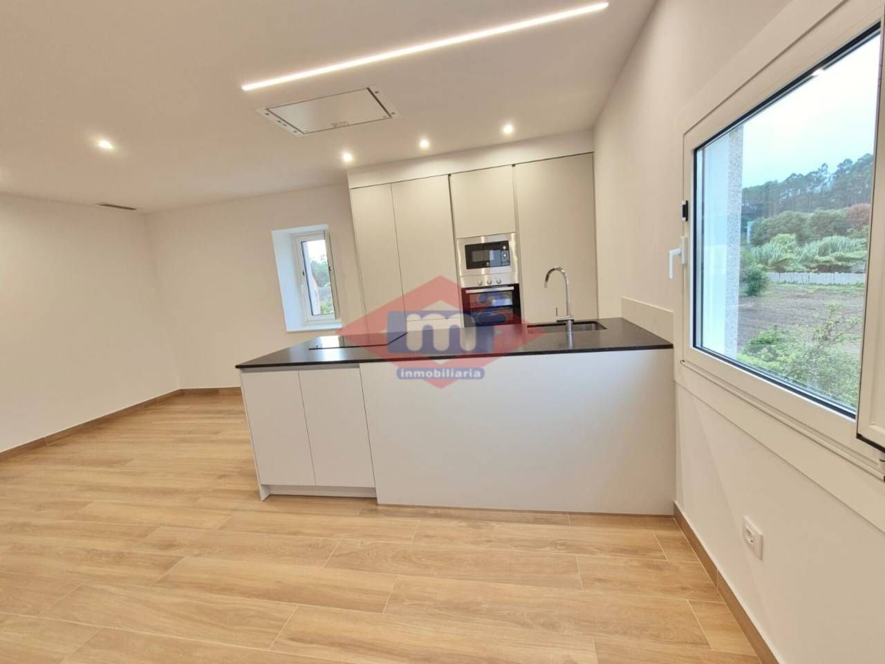 Kitchen of Flat to rent in Tui  with Air Conditioner