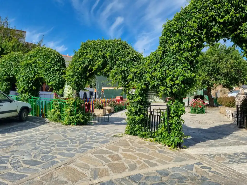 Garden of Buildings for sale in Bacares