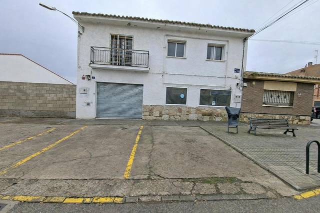 Local comercial en Alquiler en Del Olmo en El Casar
