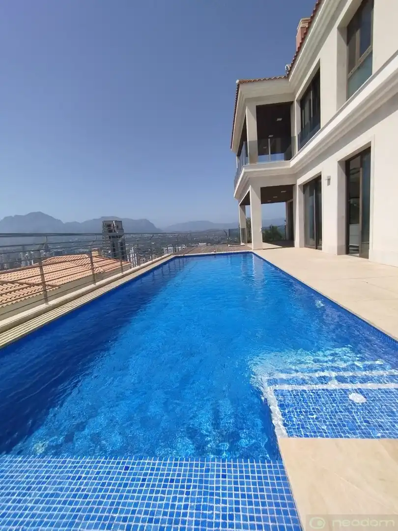 Swimming pool of Flat for rent in Benidorm  with Air Conditioner, Terrace and Storage room