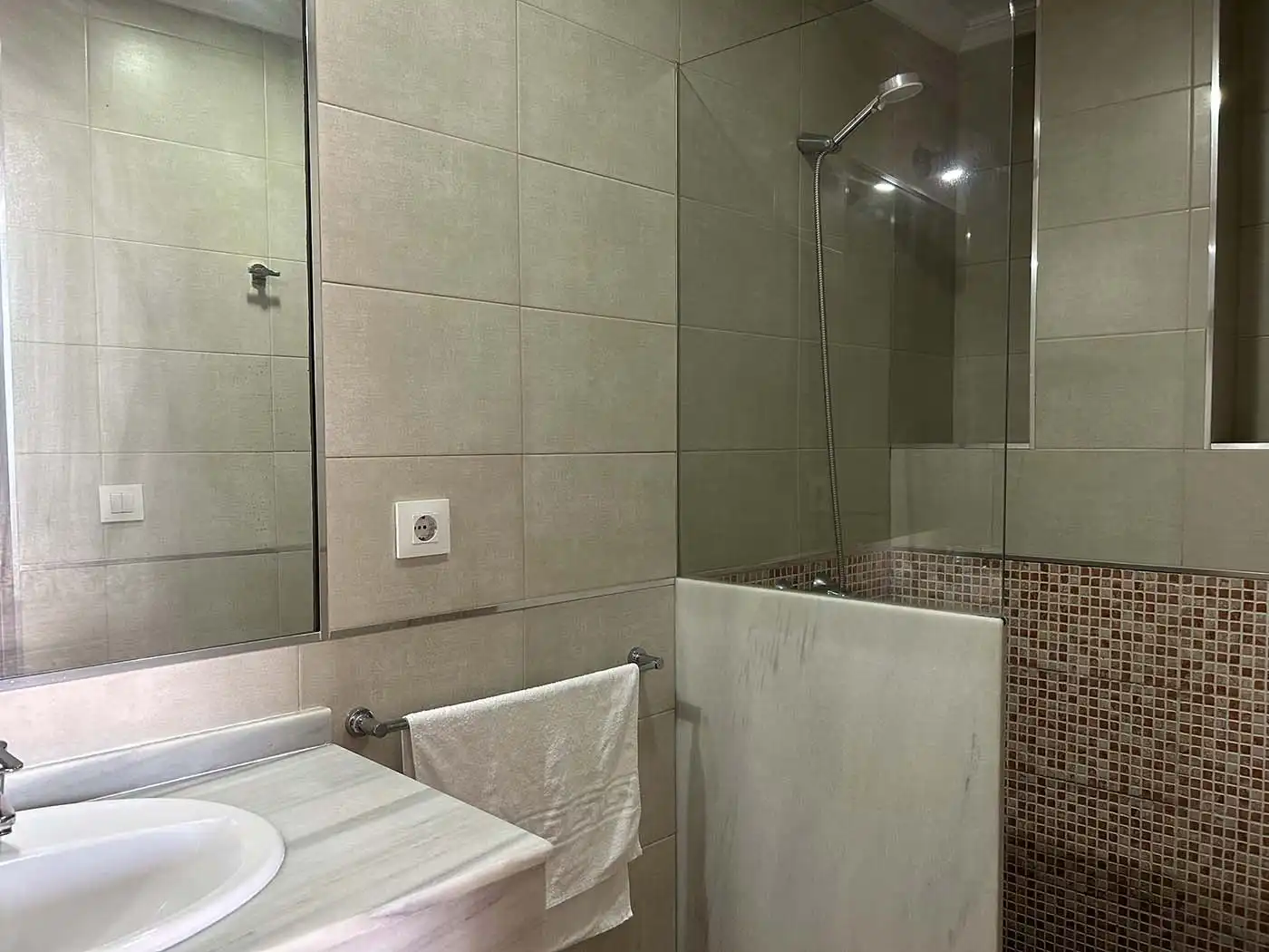 Hotel mit Aufzug zum Verkauf in Tarifa ciudad, imagen 6