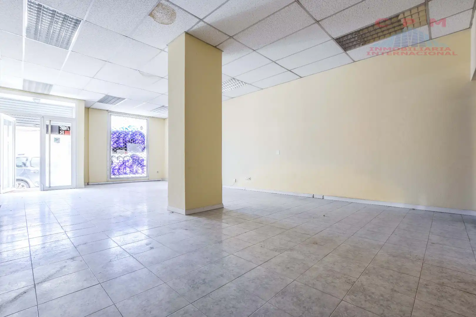 Local comercial en venta en Centro, imagen 2