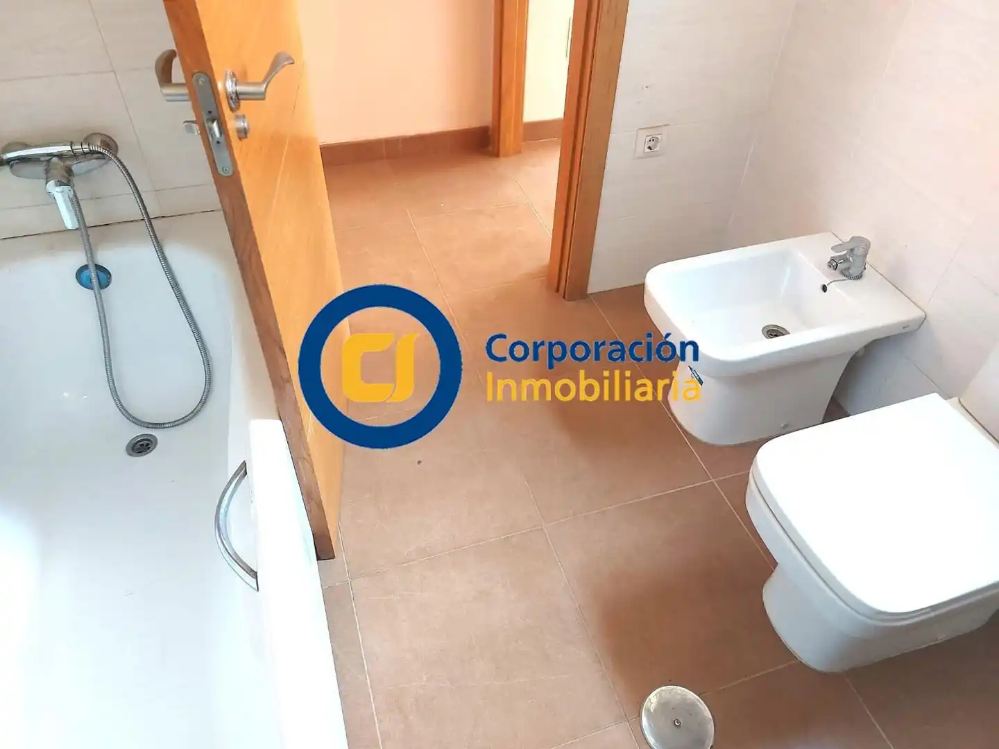 Bany de Dúplex en venda en Lorca amb Jardí privat