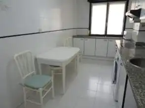 Cocina de Piso de alquiler en Gijón  con Calefacción, Parquet y Amueblado