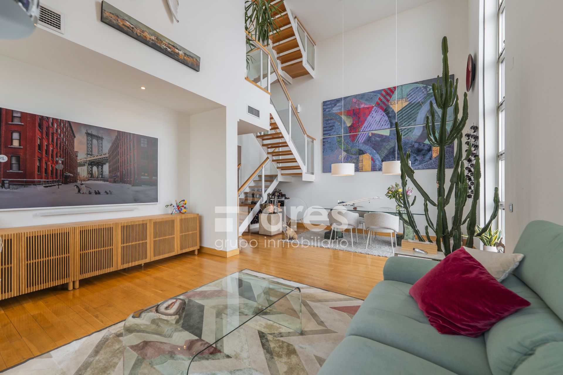 Sala d'estar de Àtic en venda en  Madrid Capital amb Aire condicionat, Calefacció i Terrassa