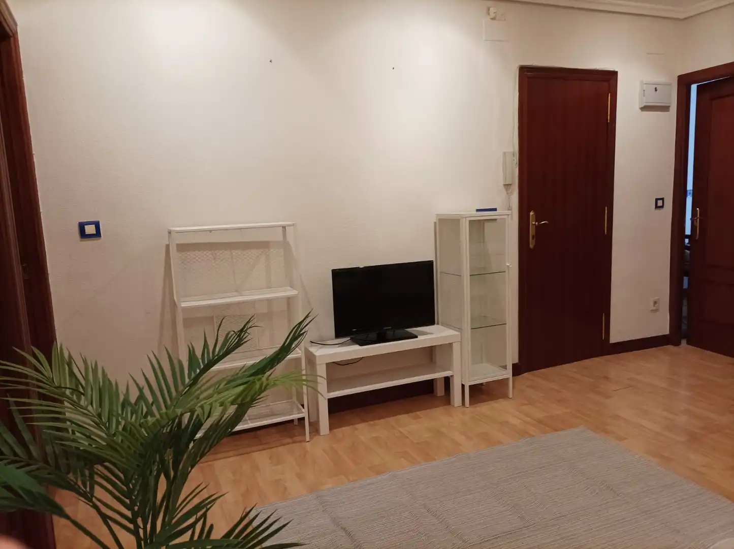 Flat for rent in Calle Tantín, Centro - Ayuntamiento