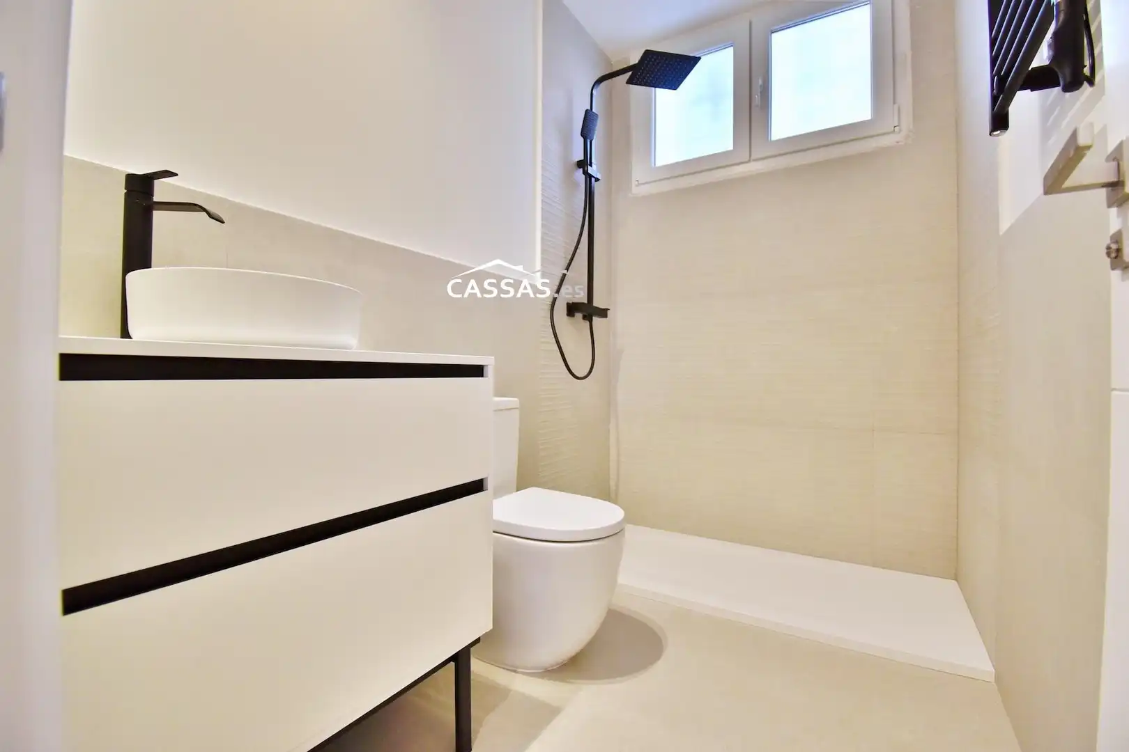 Bathroom of Flat for sale in Torrejón de Ardoz  with Air Conditioner