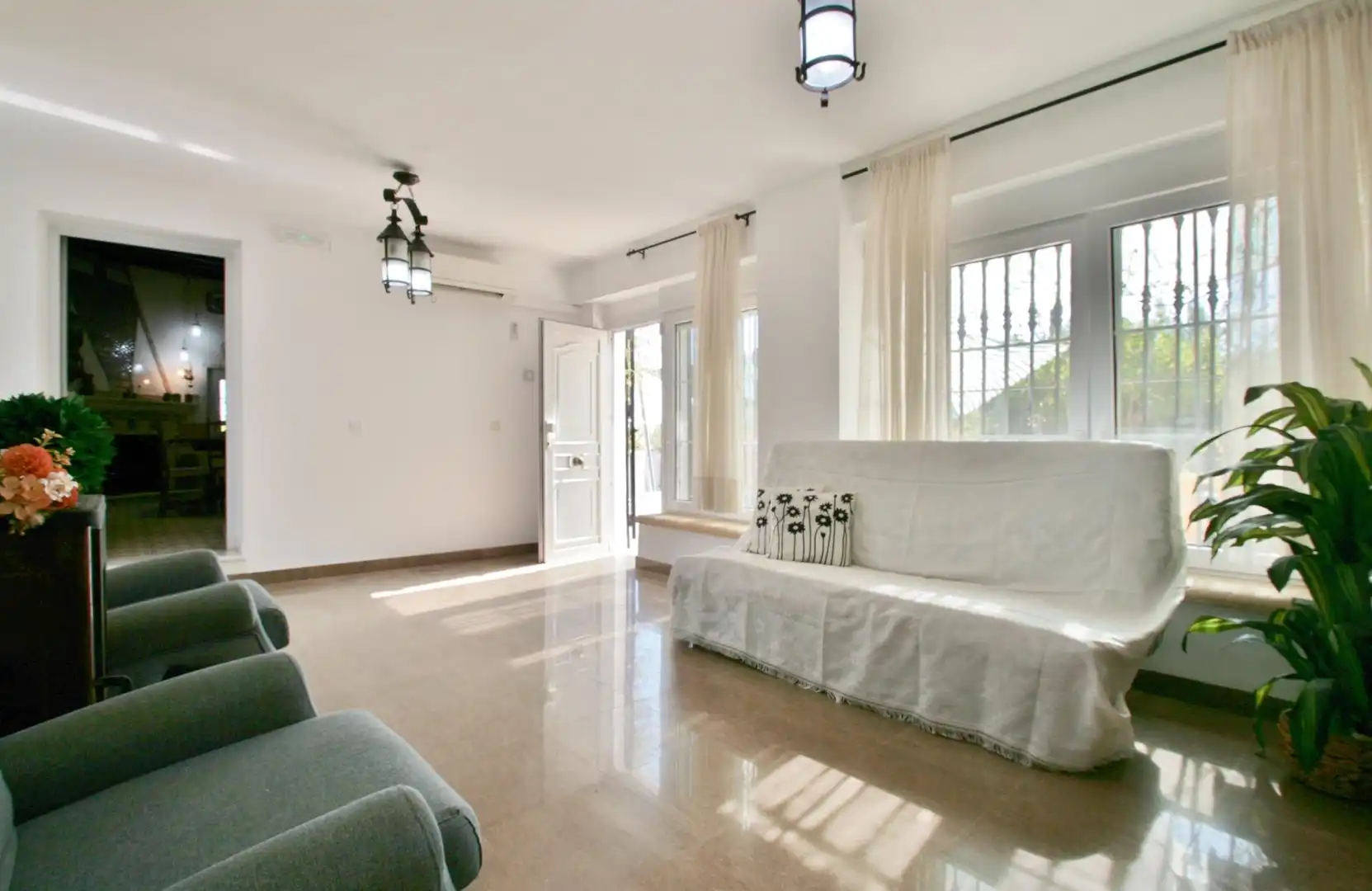 Sala de estar de Casa o chalet en venta en Alhama de Almería con Aire acondicionado, Jardín privado y Trastero
