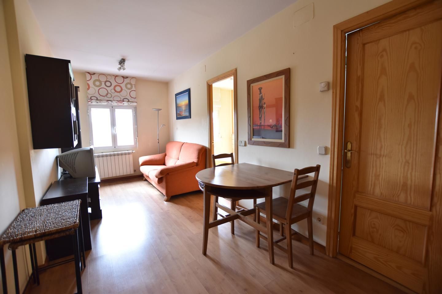 Living room of Flat to rent in  Madrid Capital  with Heating and Furnished