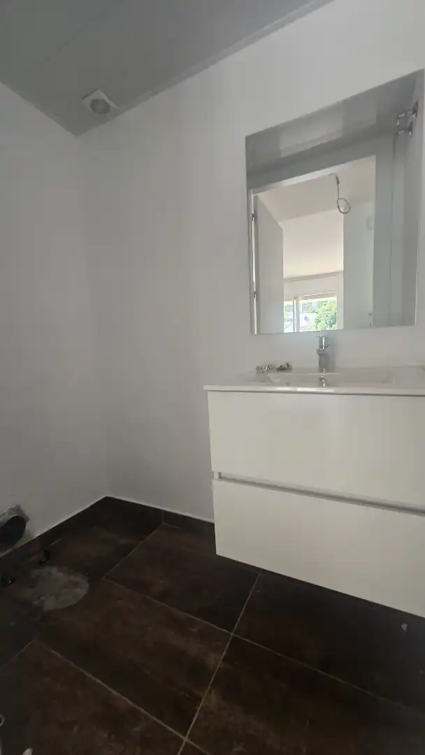 Bany de Casa o xalet en venda en Cubelles amb Aire condicionat, Calefacció i Jardí privat
