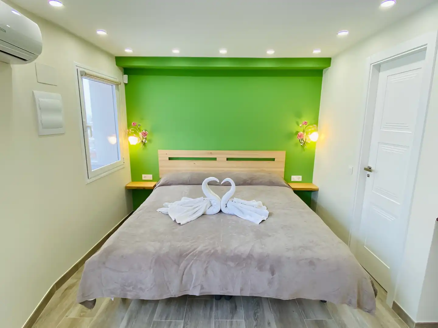 Bedroom of Houses for sale in Marbella  with Air Conditioner, Private garden and Terrace