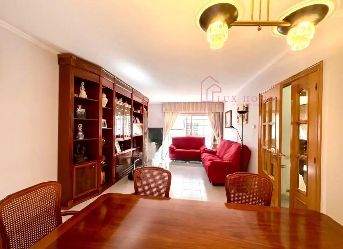 Casa con terraza en venta en Santa Perpètua de Mogoda, imagen 6