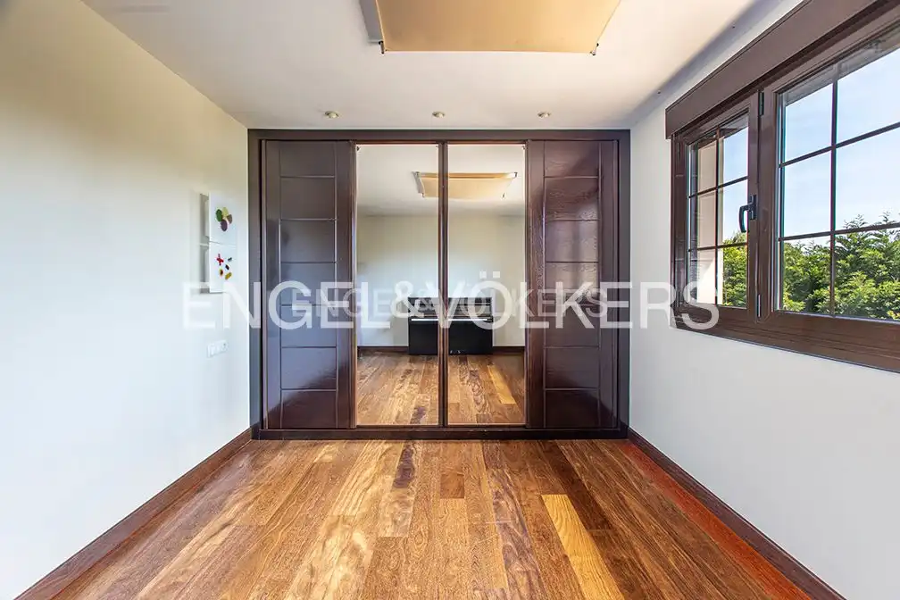 Habitación de Casa o chalet en venta en Gijón  con Calefacción, Jardín privado y Terraza