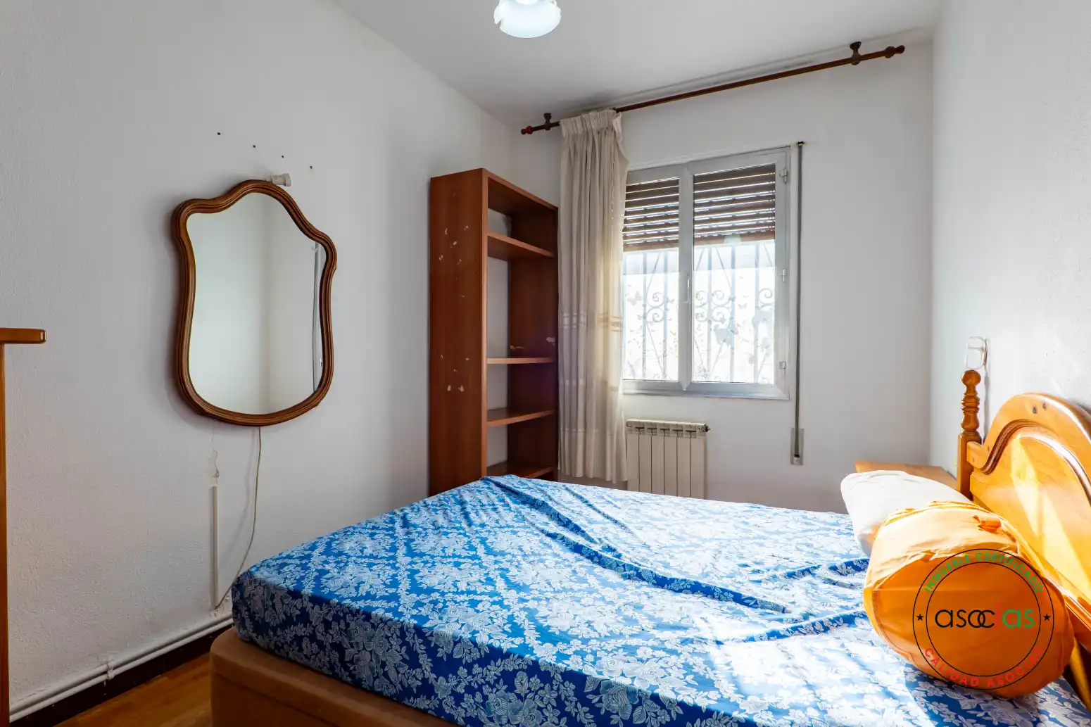Dormitori de Pis en venda en Gijón  amb Calefacció i Parquet