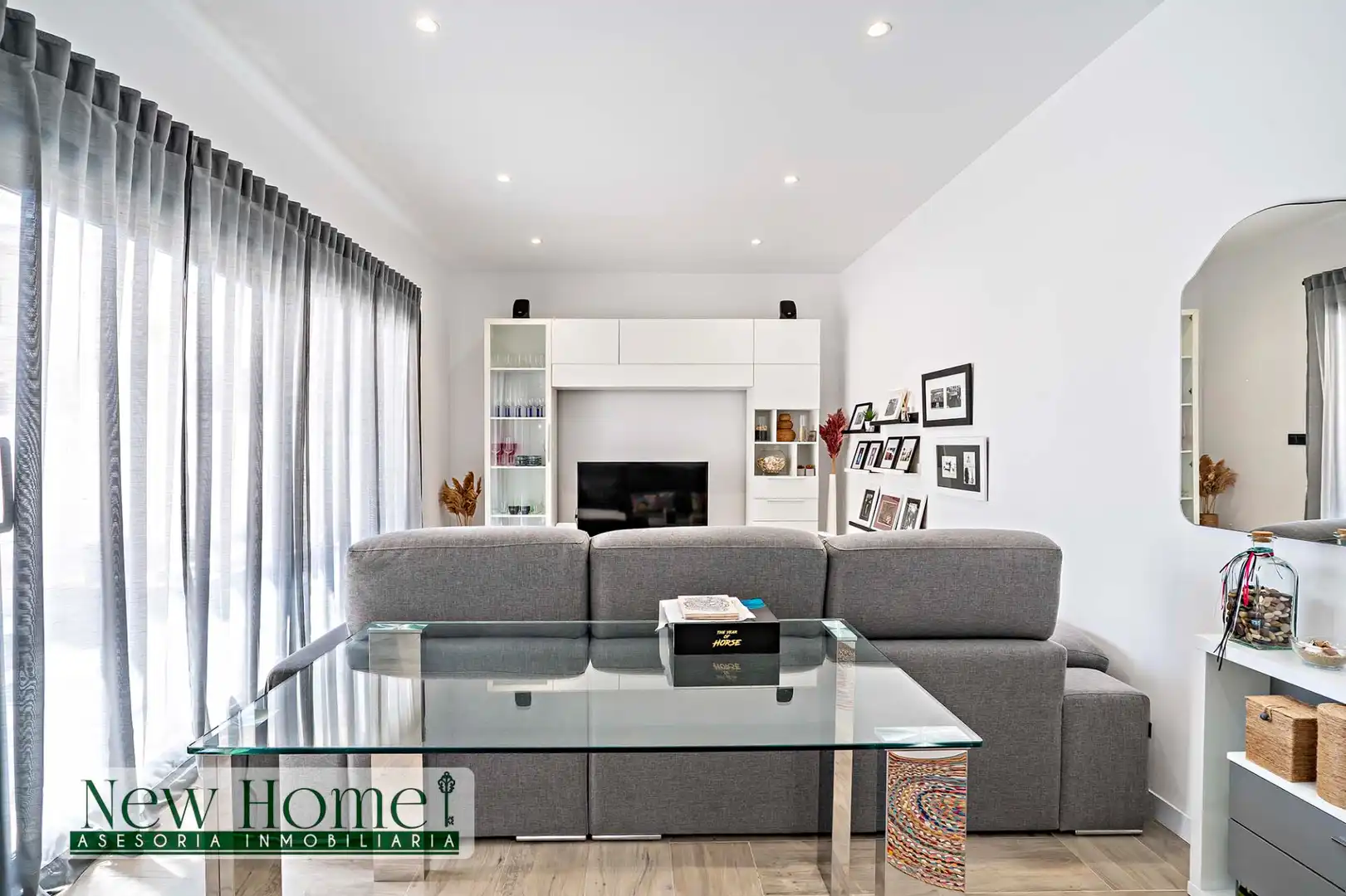 Living room of Houses for sale in Roquetas de Mar  with Private garden, Terrace and Furnished