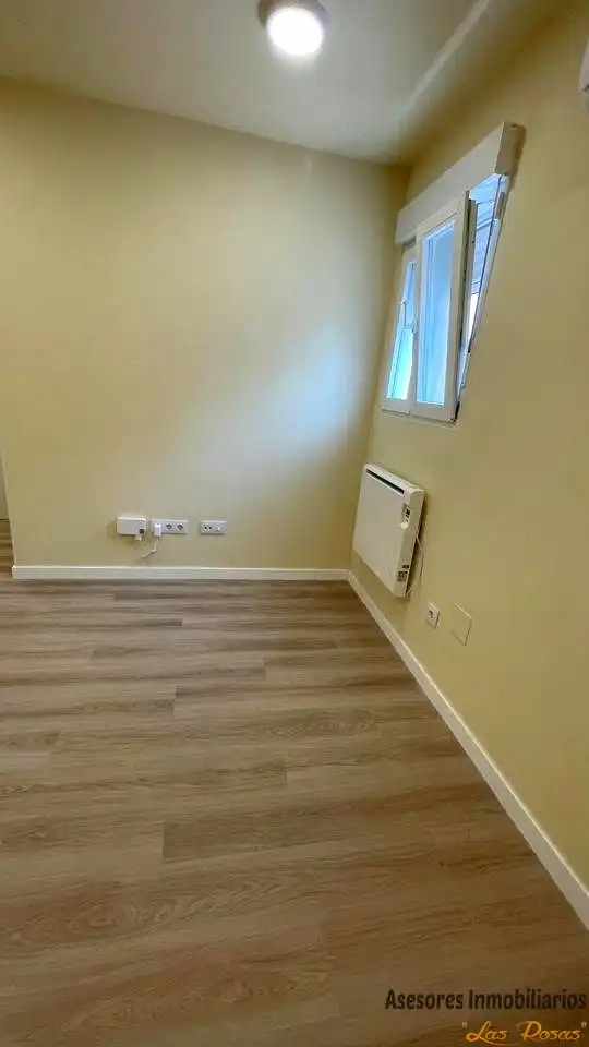 Schlafzimmer von Wohnung zum Verkauf in Madrid mit Klimaanlage und Heizung