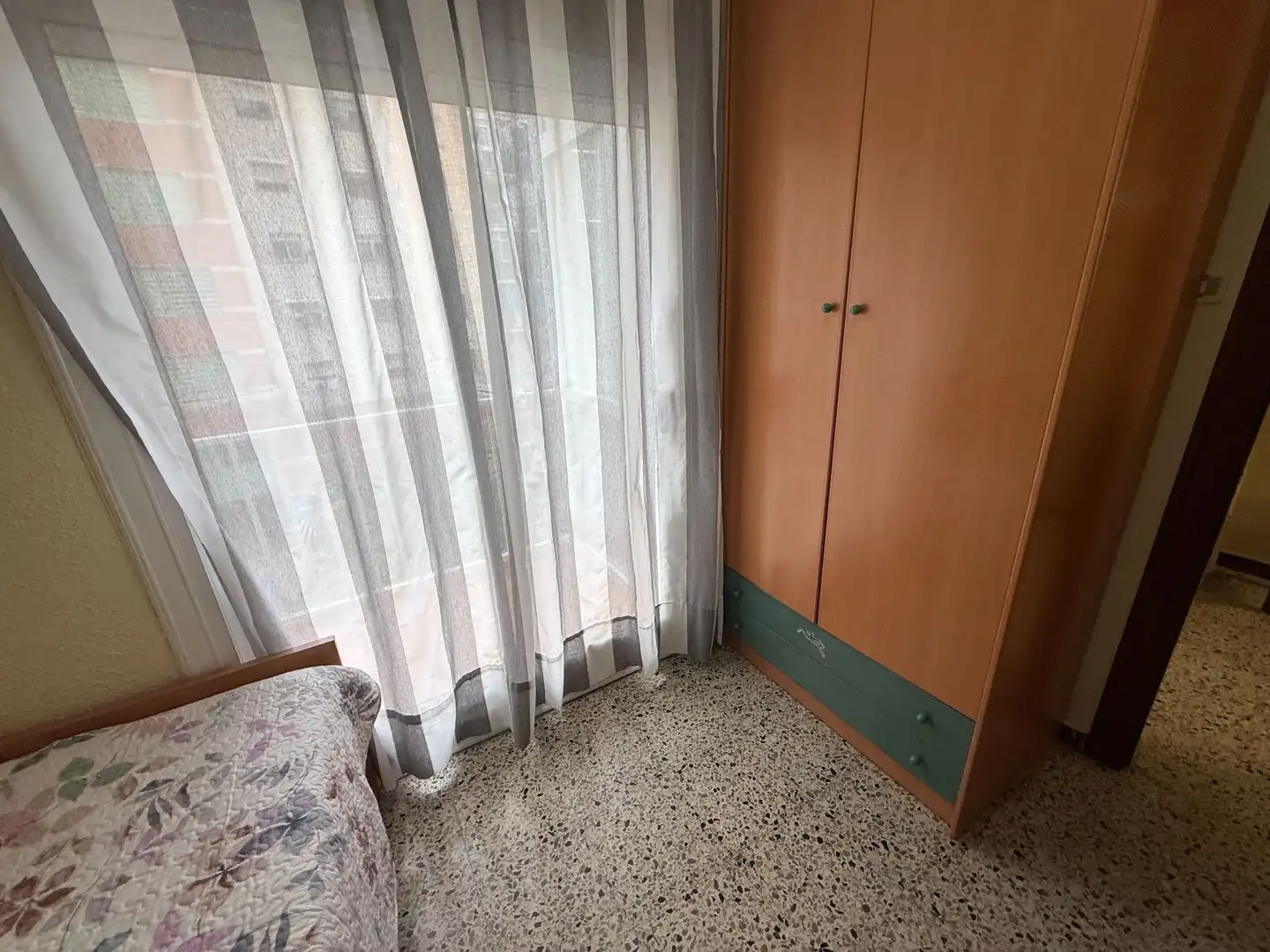 Dormitori de Pis en venda en Santa Coloma de Gramenet amb Aire condicionat, Calefacció i Terrassa